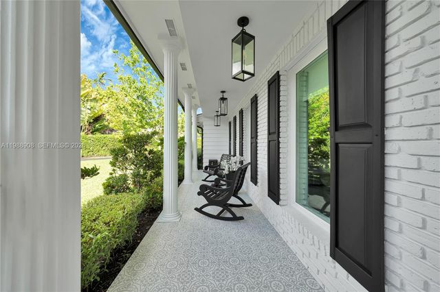 10705 SW 128th Ter, Miami, FL 33176