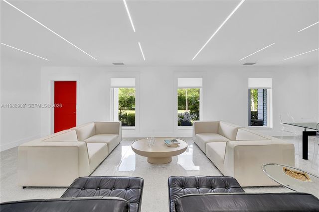 10705 SW 128th Ter, Miami, FL 33176