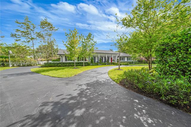 10705 SW 128th Ter, Miami, FL 33176