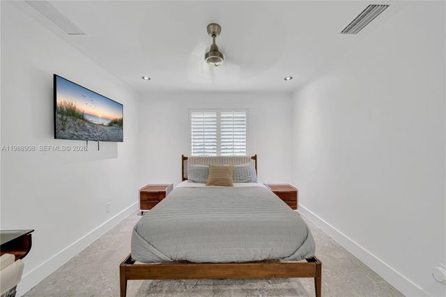 10705 SW 128th Ter, Miami, FL 33176