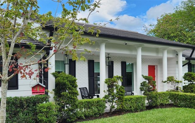 10705 SW 128th Ter, Miami, FL 33176