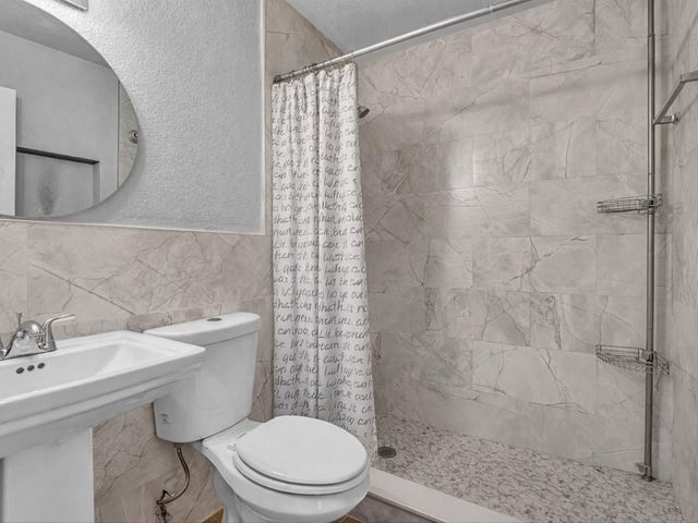 1485 NW 32nd Avenue, Lauderhill, FL 33311