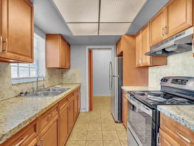 1485 NW 32nd Avenue, Lauderhill, FL 33311