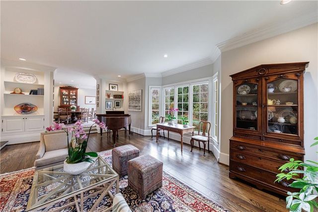 3302 W Andrews NW Drive, Atlanta, GA 30305