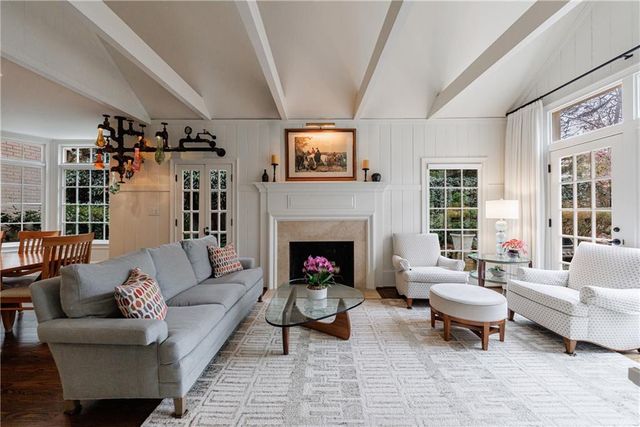 3302 W Andrews NW Drive, Atlanta, GA 30305