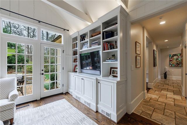 3302 W Andrews NW Drive, Atlanta, GA 30305