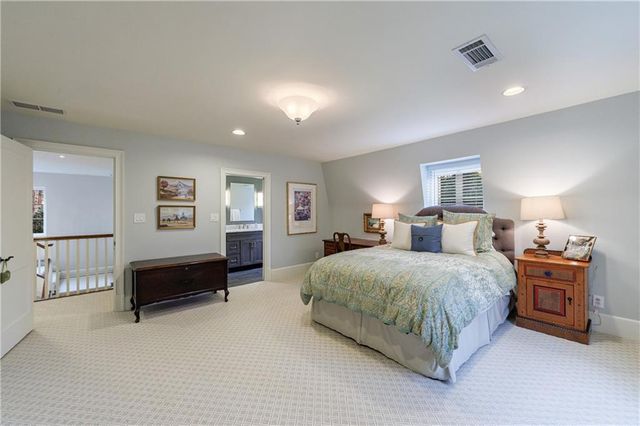 3302 W Andrews NW Drive, Atlanta, GA 30305