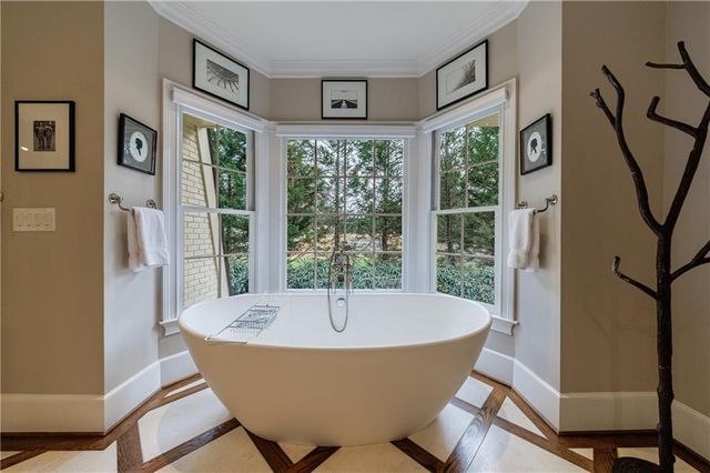 3302 W Andrews NW Drive, Atlanta, GA 30305