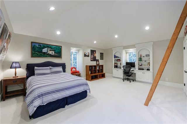 3302 W Andrews NW Drive, Atlanta, GA 30305