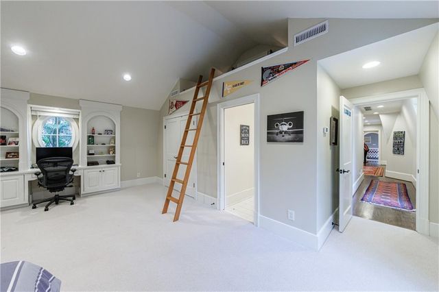 3302 W Andrews NW Drive, Atlanta, GA 30305