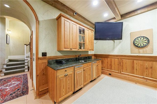 3302 W Andrews NW Drive, Atlanta, GA 30305