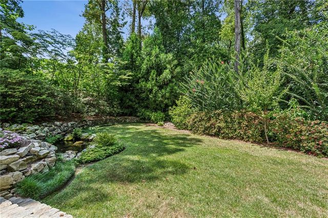 3302 W Andrews NW Drive, Atlanta, GA 30305