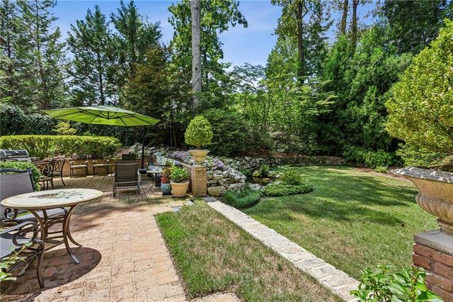 3302 W Andrews NW Drive, Atlanta, GA 30305