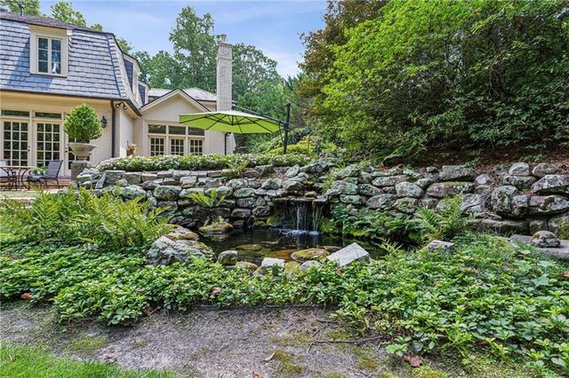 3302 W Andrews NW Drive, Atlanta, GA 30305