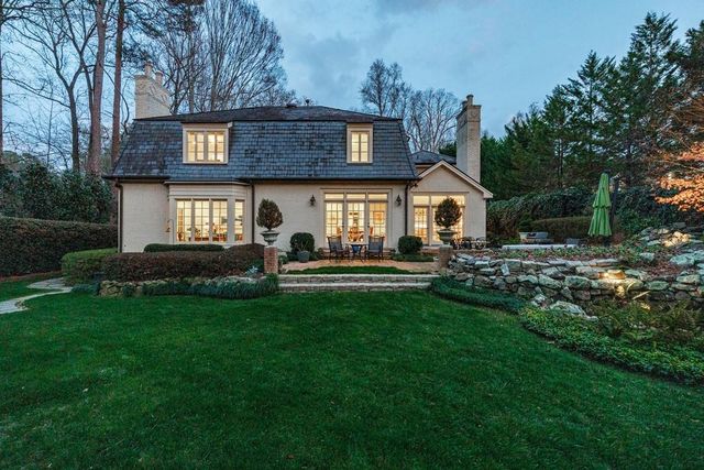 3302 W Andrews NW Drive, Atlanta, GA 30305