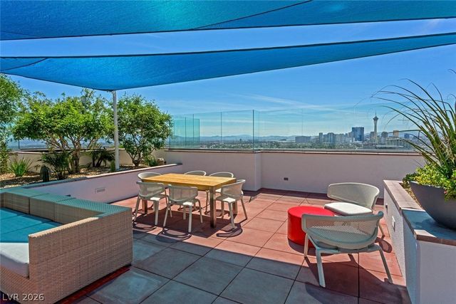 150 Las Vegas Boulevard 1501, Las Vegas, NV 89101