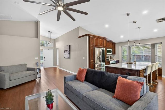 18015 Horseshoe Bay CIR, Fort Myers, FL 33967