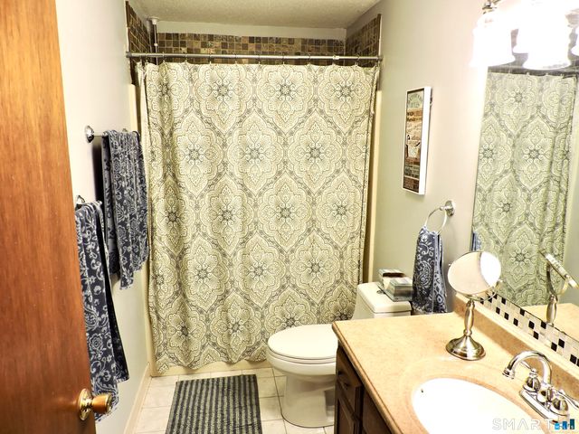 2 Saint Marc Circle I, South Windsor, CT 06074