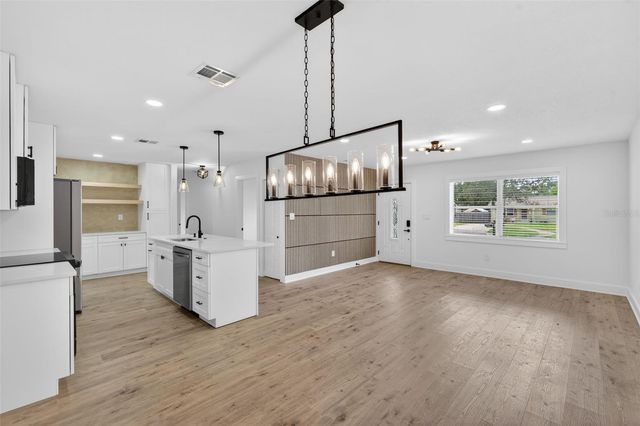 1550 CUMBERLAND LANE, Clearwater, FL 33755