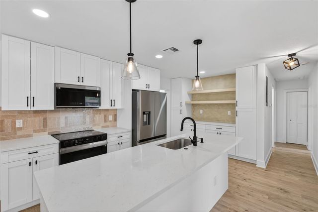 1550 CUMBERLAND LANE, Clearwater, FL 33755