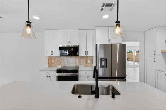 1550 CUMBERLAND LANE, Clearwater, FL 33755