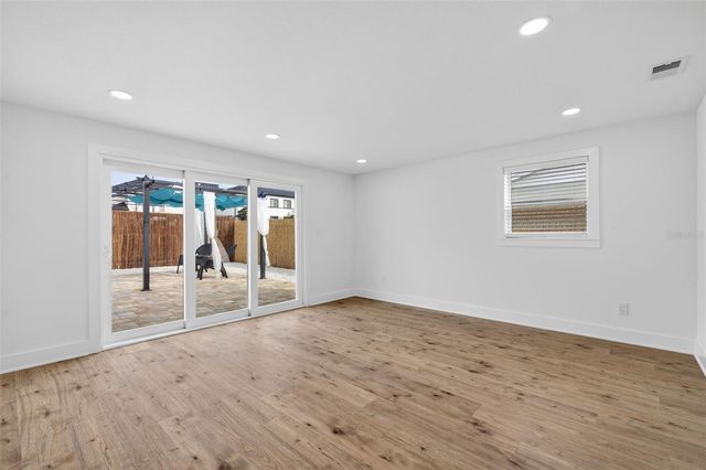 1550 CUMBERLAND LANE, Clearwater, FL 33755