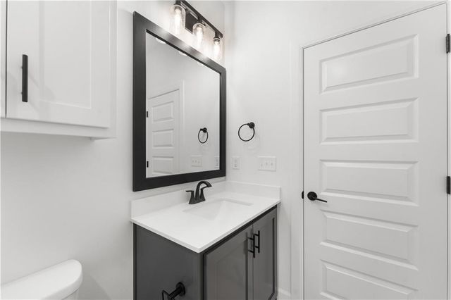 6910 SW Orange Avenue, Bentonville, AR 72713