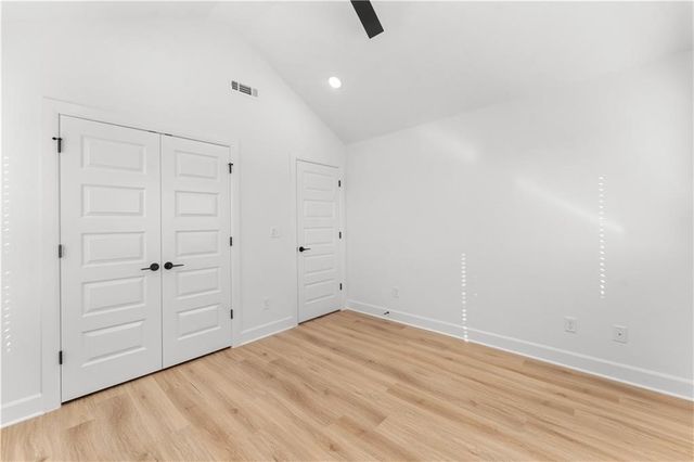 6910 SW Orange Avenue, Bentonville, AR 72713