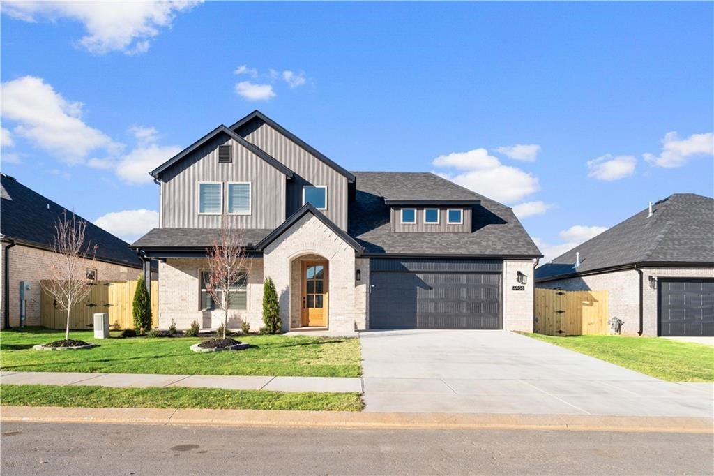 6910 SW Orange Avenue, Bentonville, AR 72713
