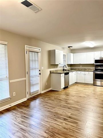 5670 Windswept Trace, Sugar Hill, GA 30518