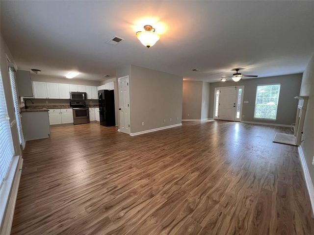 5670 Windswept Trace, Sugar Hill, GA 30518