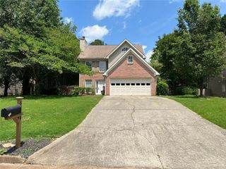 5670 Windswept Trace, Sugar Hill, GA 30518
