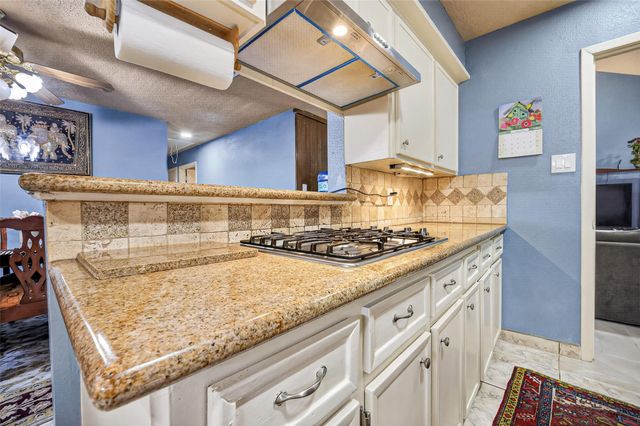 11562 Bellspring Drive, Houston, TX 77072