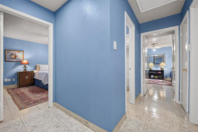 11562 Bellspring Drive, Houston, TX 77072