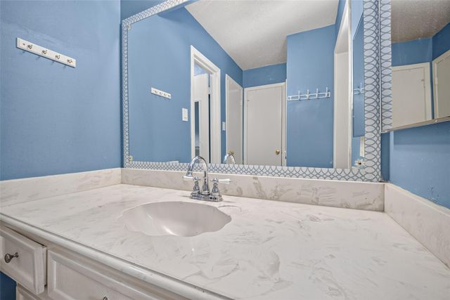 11562 Bellspring Drive, Houston, TX 77072