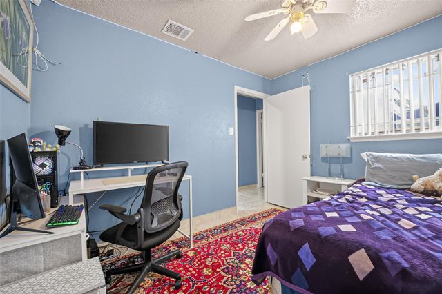 11562 Bellspring Drive, Houston, TX 77072