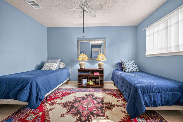 11562 Bellspring Drive, Houston, TX 77072