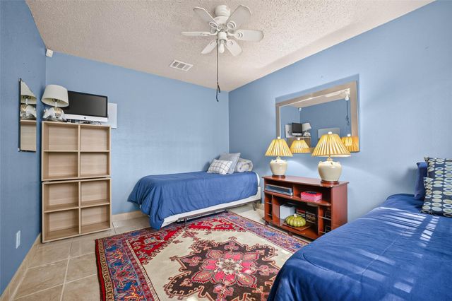 11562 Bellspring Drive, Houston, TX 77072