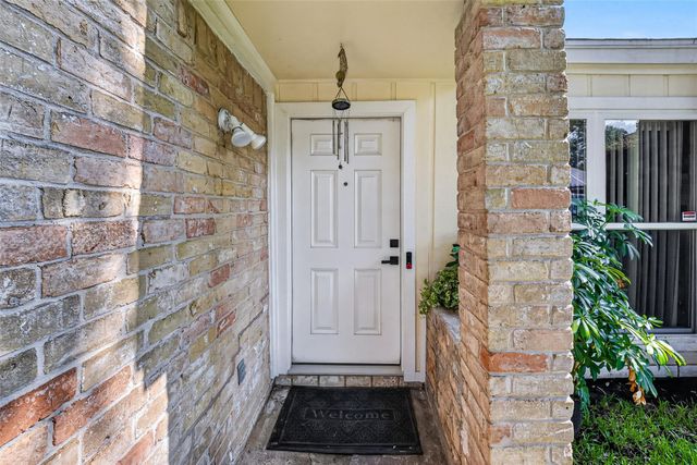 11562 Bellspring Drive, Houston, TX 77072