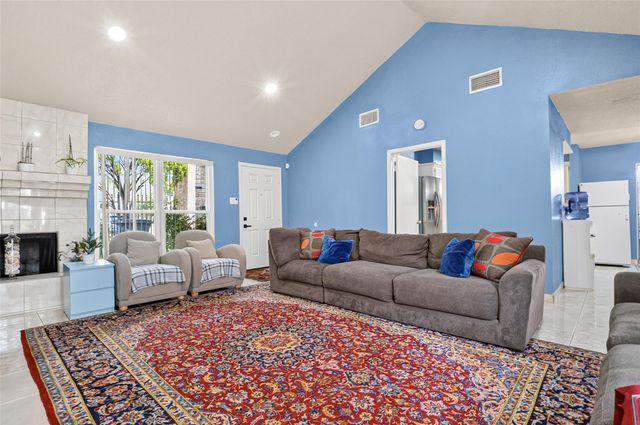 11562 Bellspring Drive, Houston, TX 77072