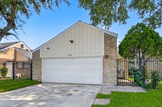 11562 Bellspring Drive, Houston, TX 77072
