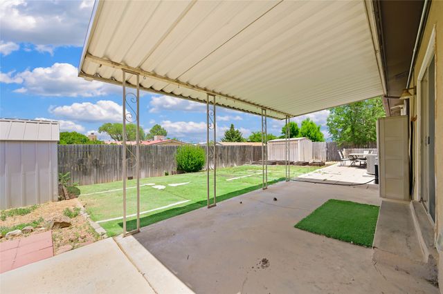 2416 Avenida De Las Campanas, Santa Fe, NM 87507