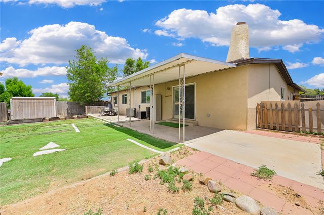 2416 Avenida De Las Campanas, Santa Fe, NM 87507