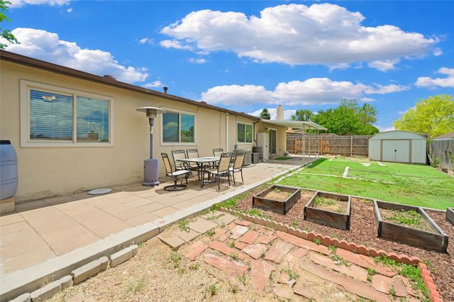 2416 Avenida De Las Campanas, Santa Fe, NM 87507
