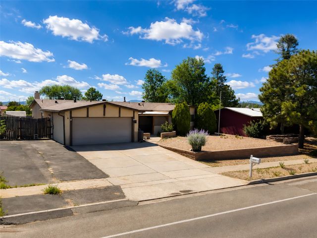 2416 Avenida De Las Campanas, Santa Fe, NM 87507
