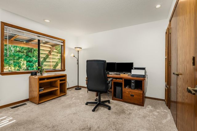 17608 Lake Forest Dr, Penn Valley, CA 95946