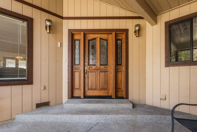 17608 Lake Forest Dr, Penn Valley, CA 95946