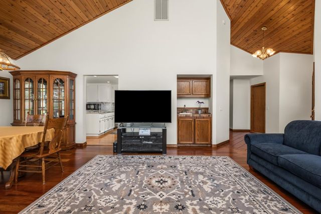 17608 Lake Forest Dr, Penn Valley, CA 95946
