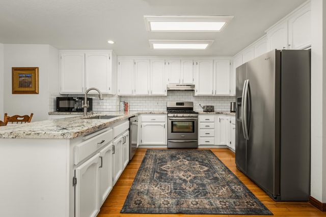 17608 Lake Forest Dr, Penn Valley, CA 95946
