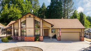 17608 Lake Forest Dr, Penn Valley, CA 95946